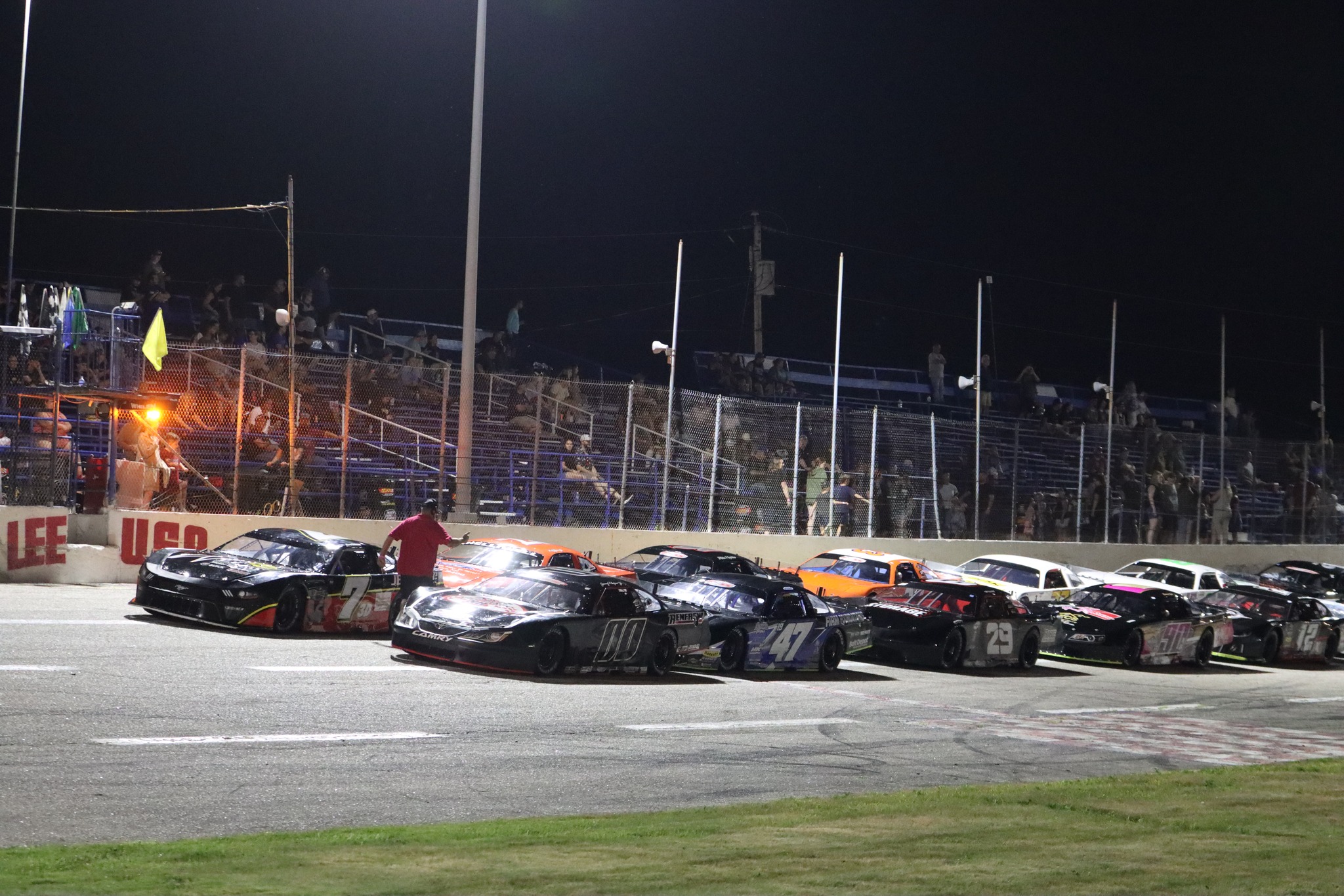 Le stock car à son meilleur avec la fin des championnats et la visite de Granite Pro Stock Series!